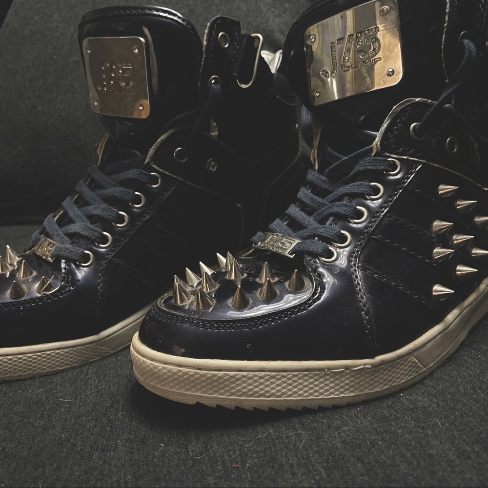 J75 studded sneakers mens size 10